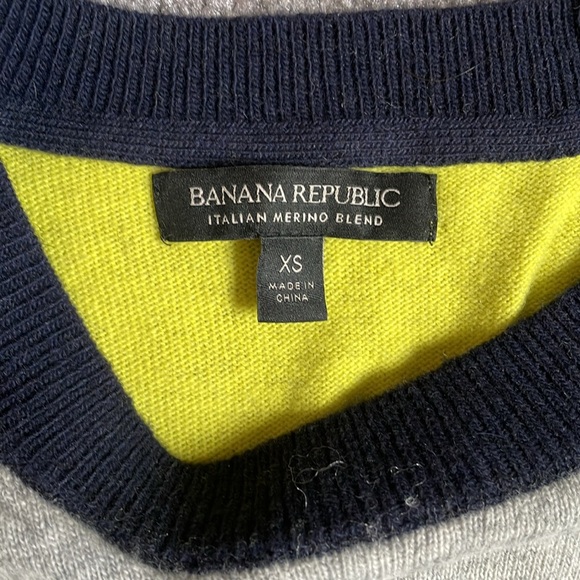 Banana Republic sweater, Italian merino blend. Size XS - Picture 3 of 3